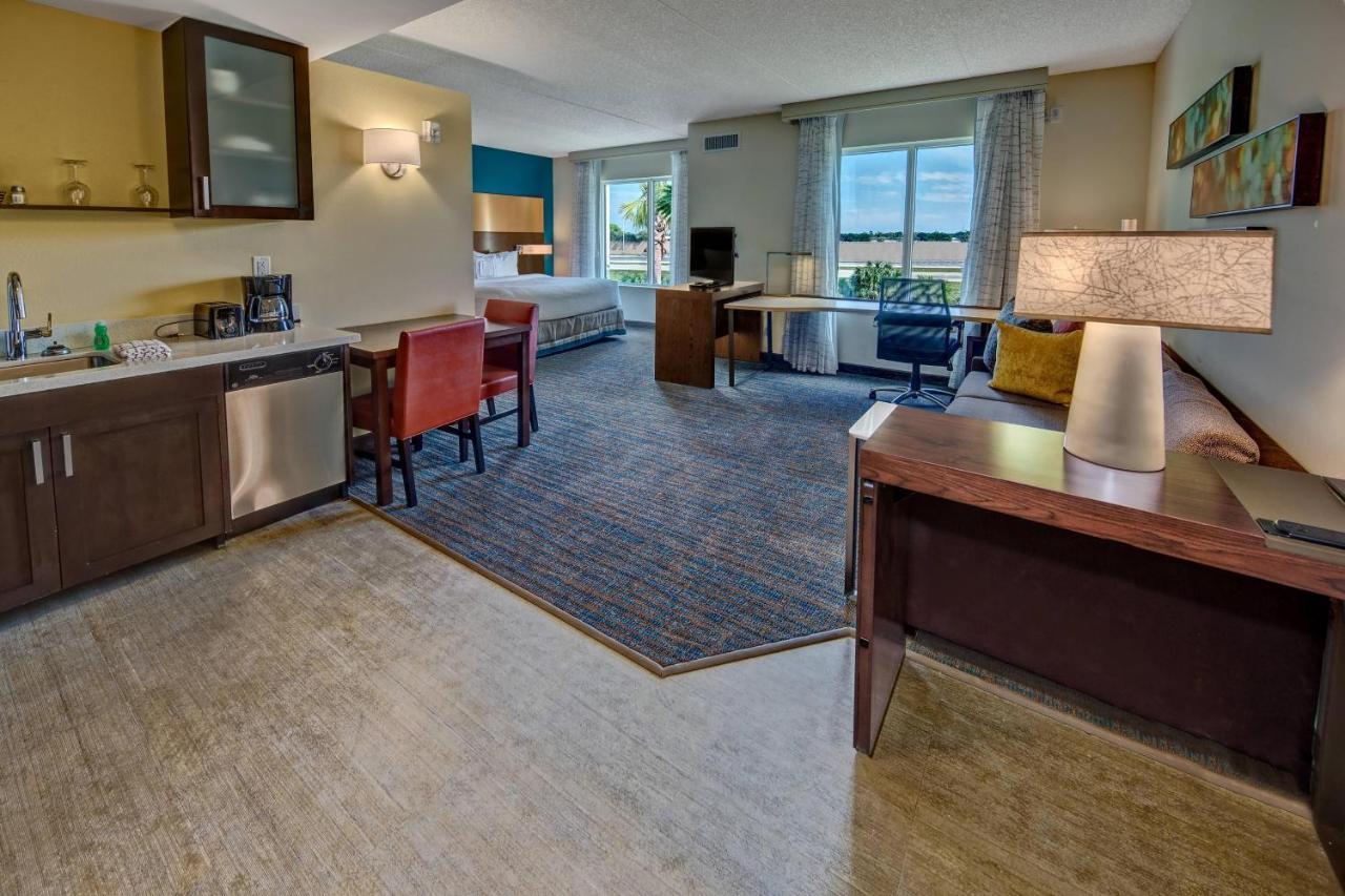 Residence Inn Fort Lauderdale Pompano Beach Central Екстер'єр фото